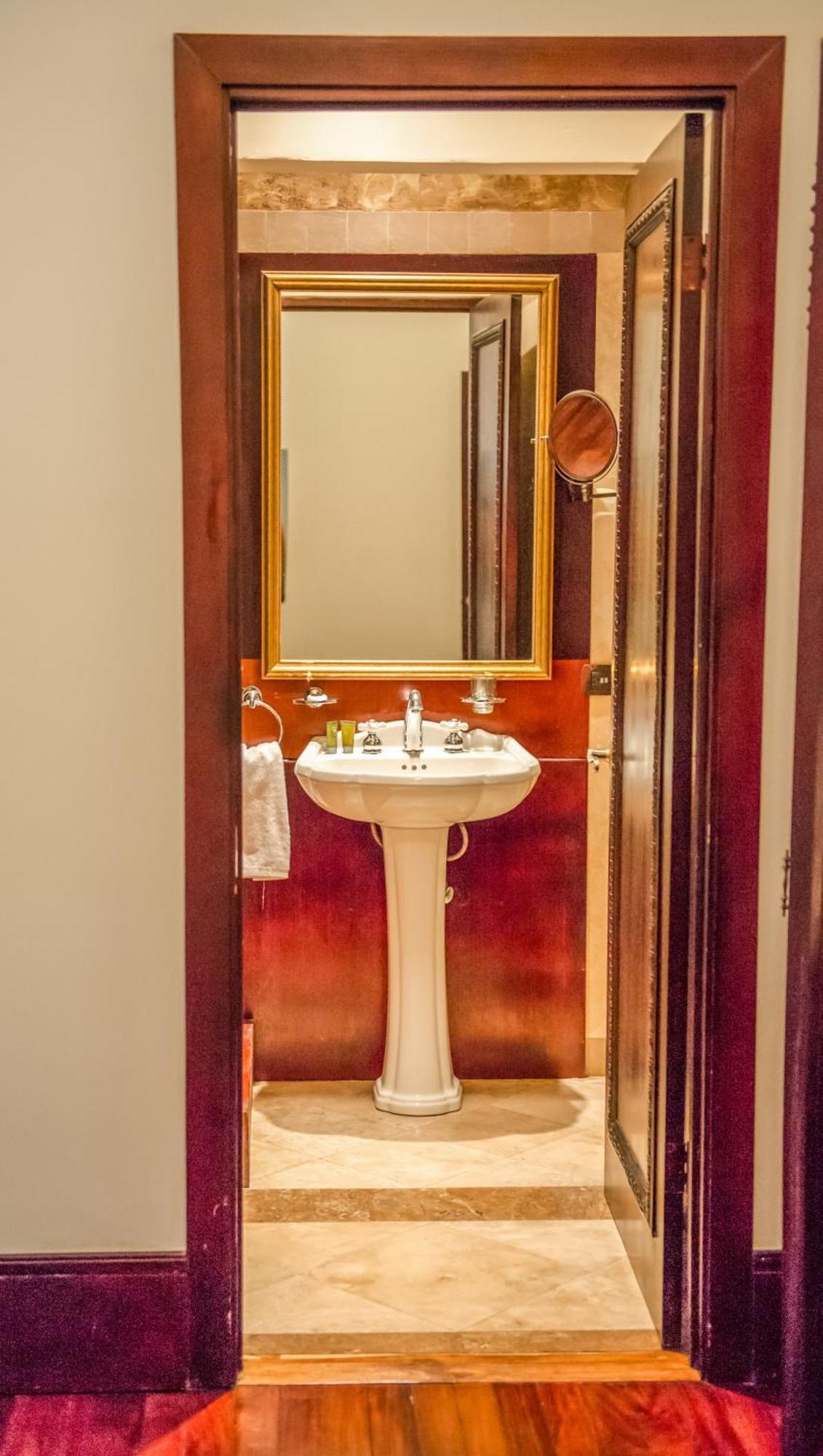 Hotel Majestad Сан Хосе Екстериор снимка