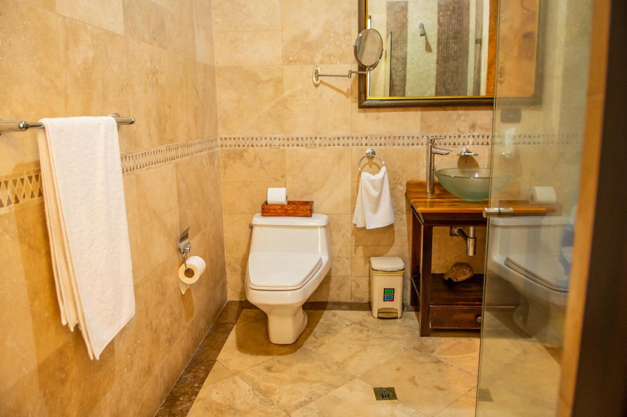 Hotel Majestad Сан Хосе Екстериор снимка