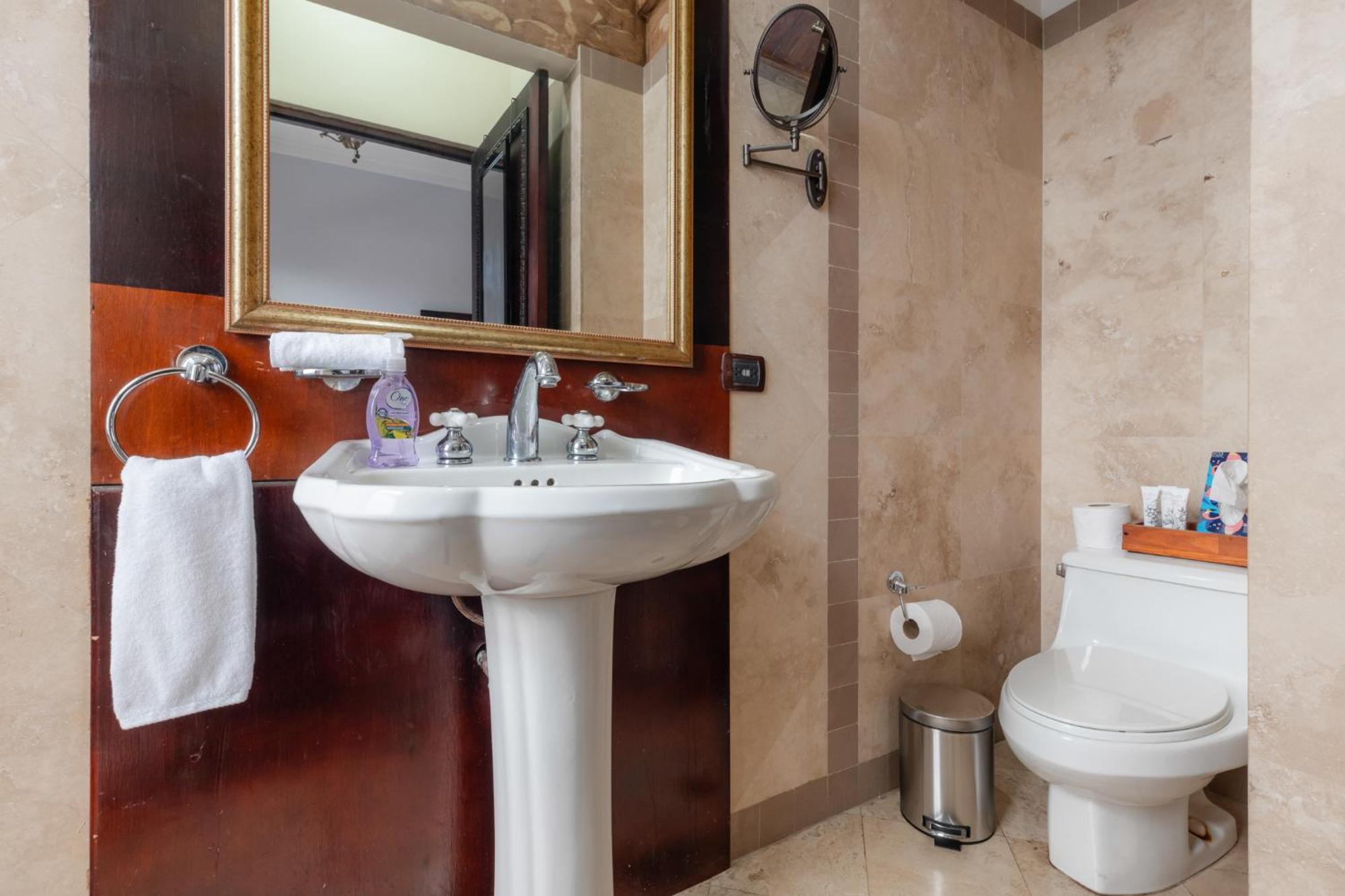 Hotel Majestad Сан Хосе Екстериор снимка
