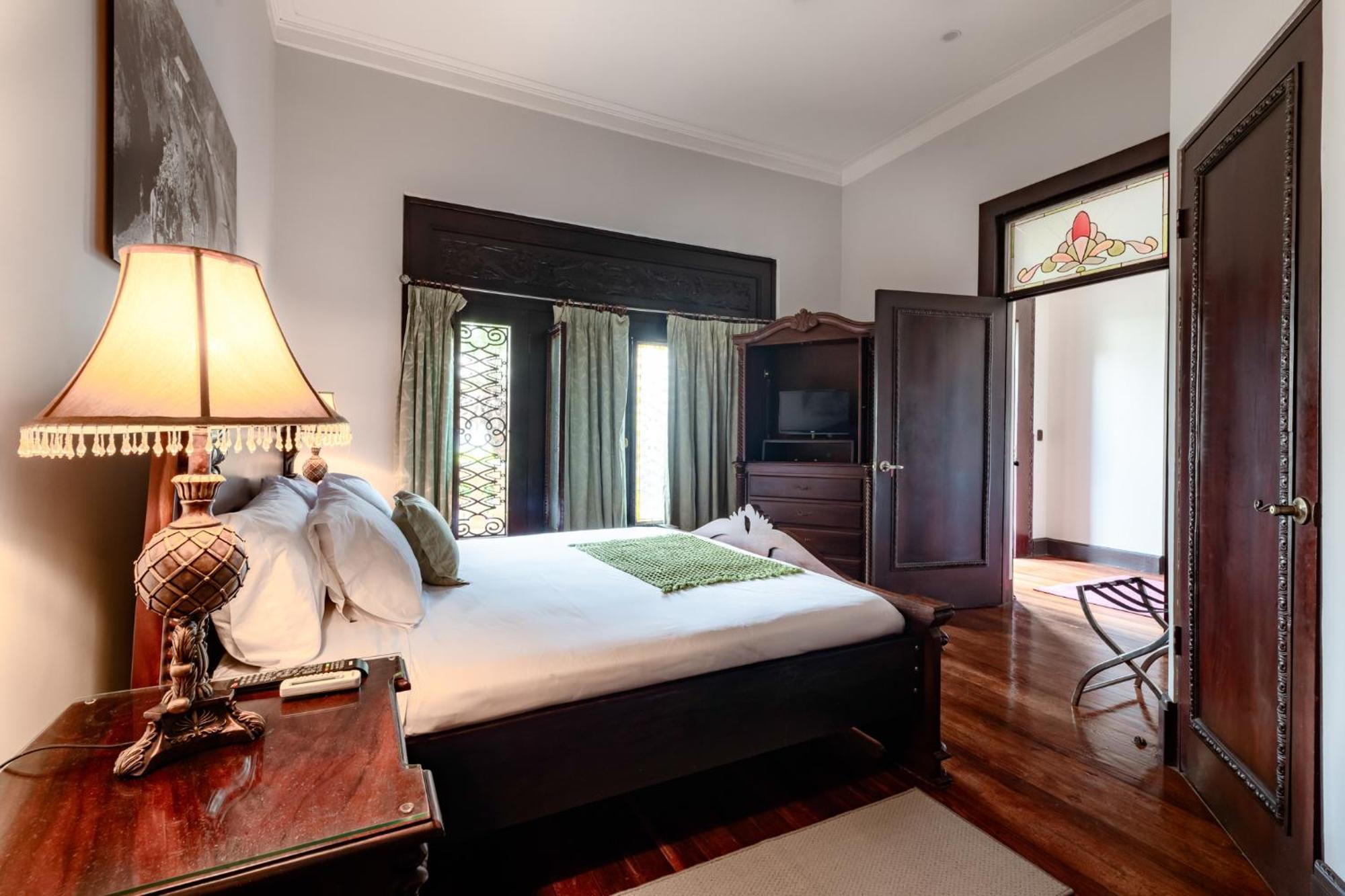 Hotel Majestad Сан Хосе Екстериор снимка