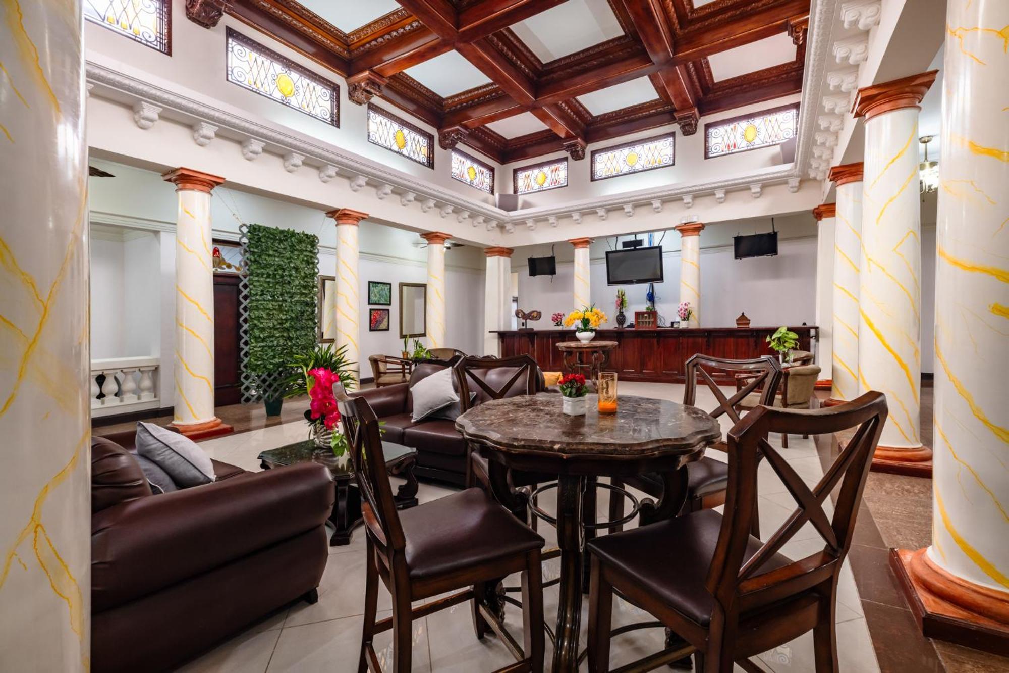 Hotel Majestad Сан Хосе Екстериор снимка